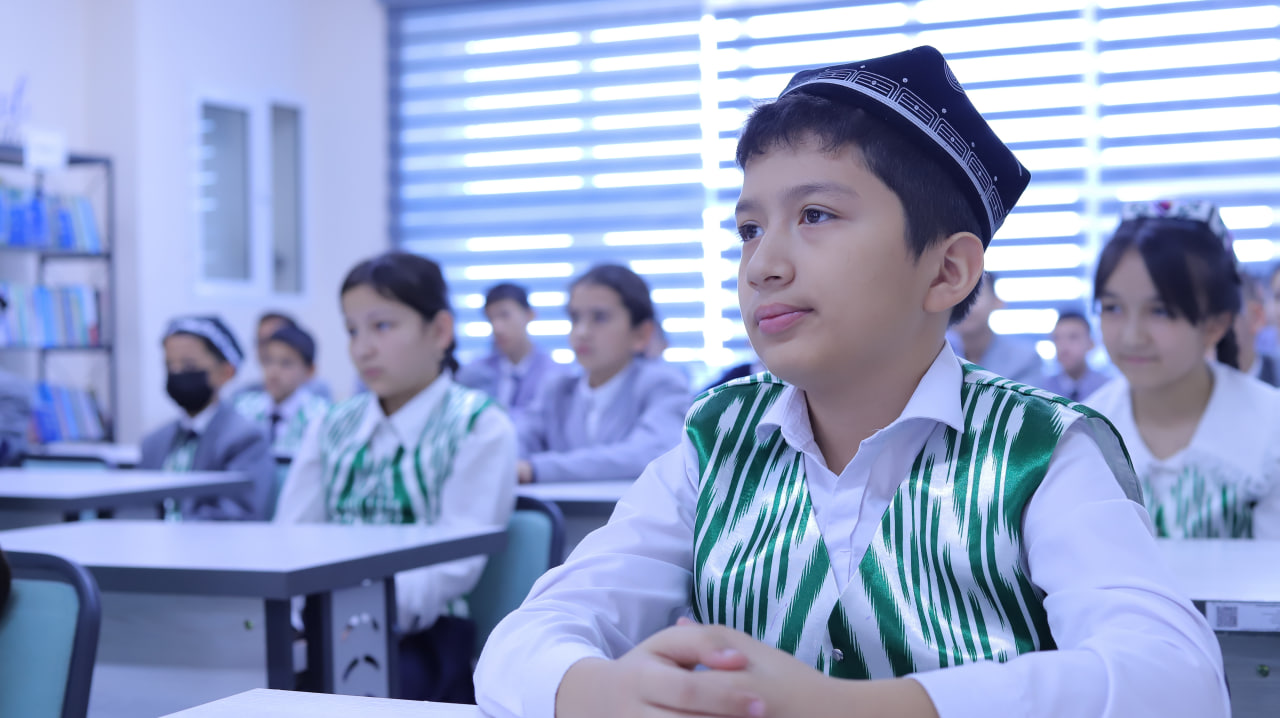 “Ma’rifat ulashib” loyihasi doirasida ijodkor Mengnor Ollomurodov Xorazmda